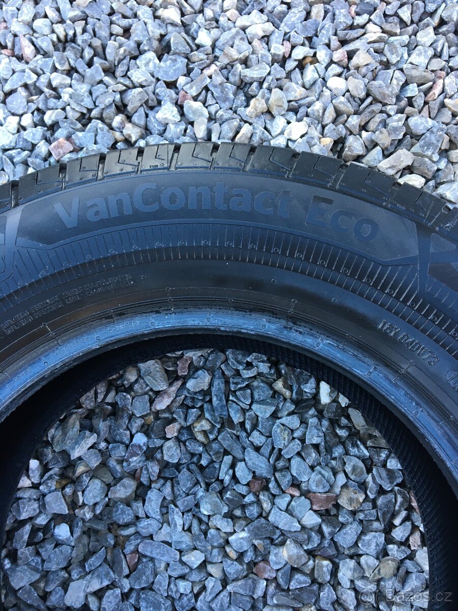 Pneu 235/65 R16 C - 6