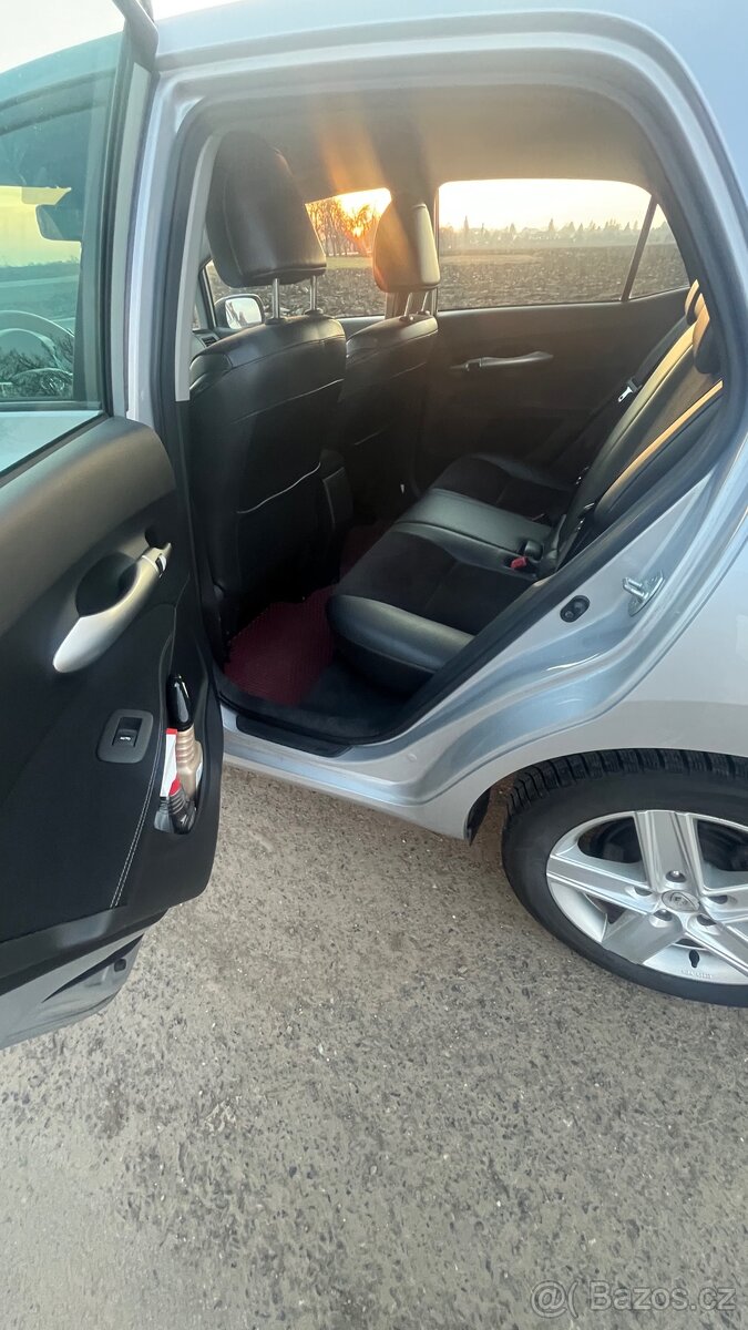 Toyota Auris Hybrid 1.8 Automat - 6