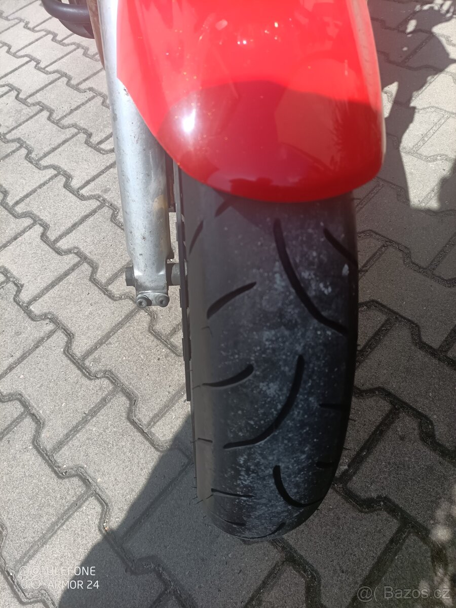 Suzuki Bandit 1200 - 6