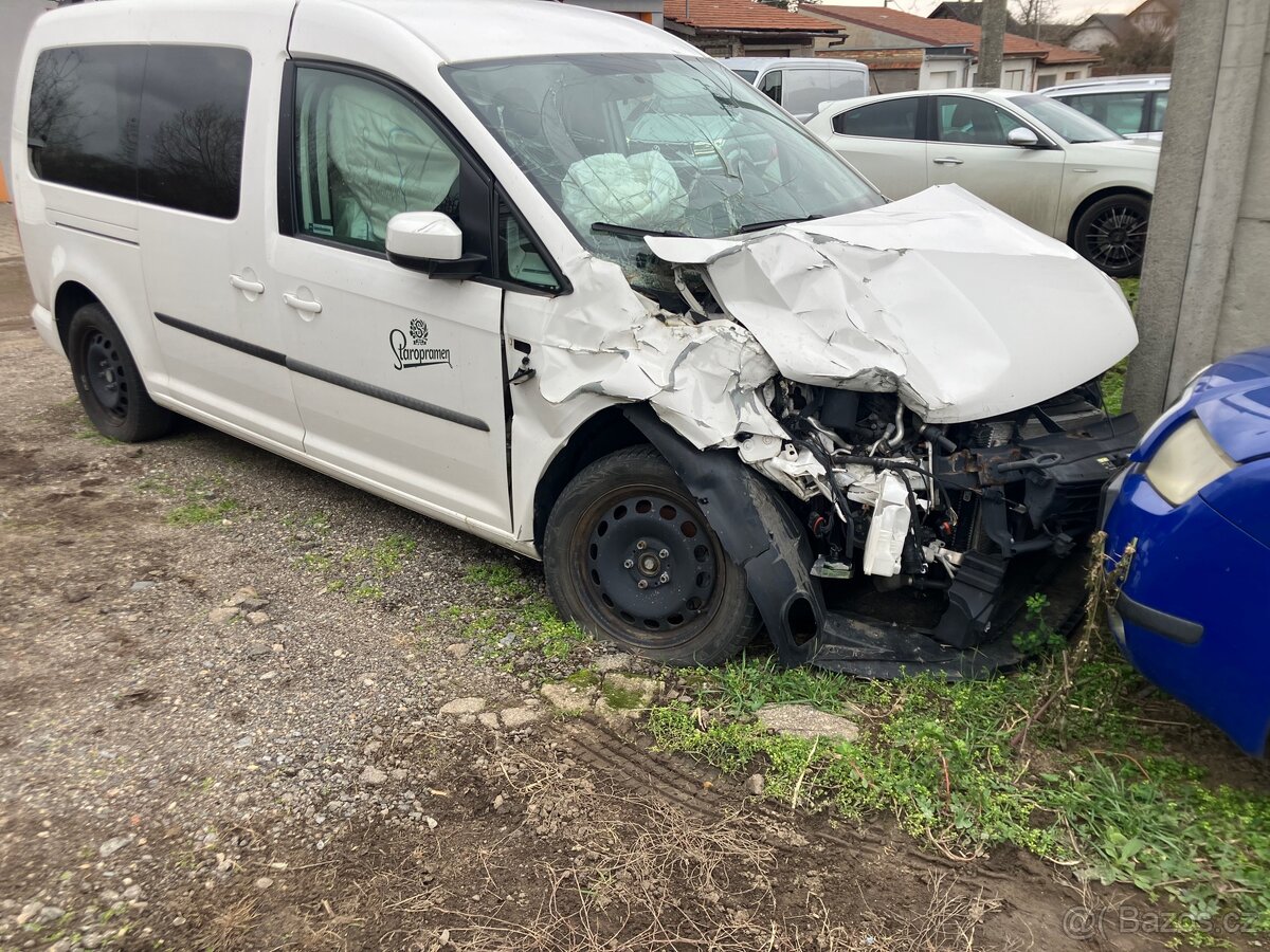 Volkswagen Caddy maxi 7 míst - 6