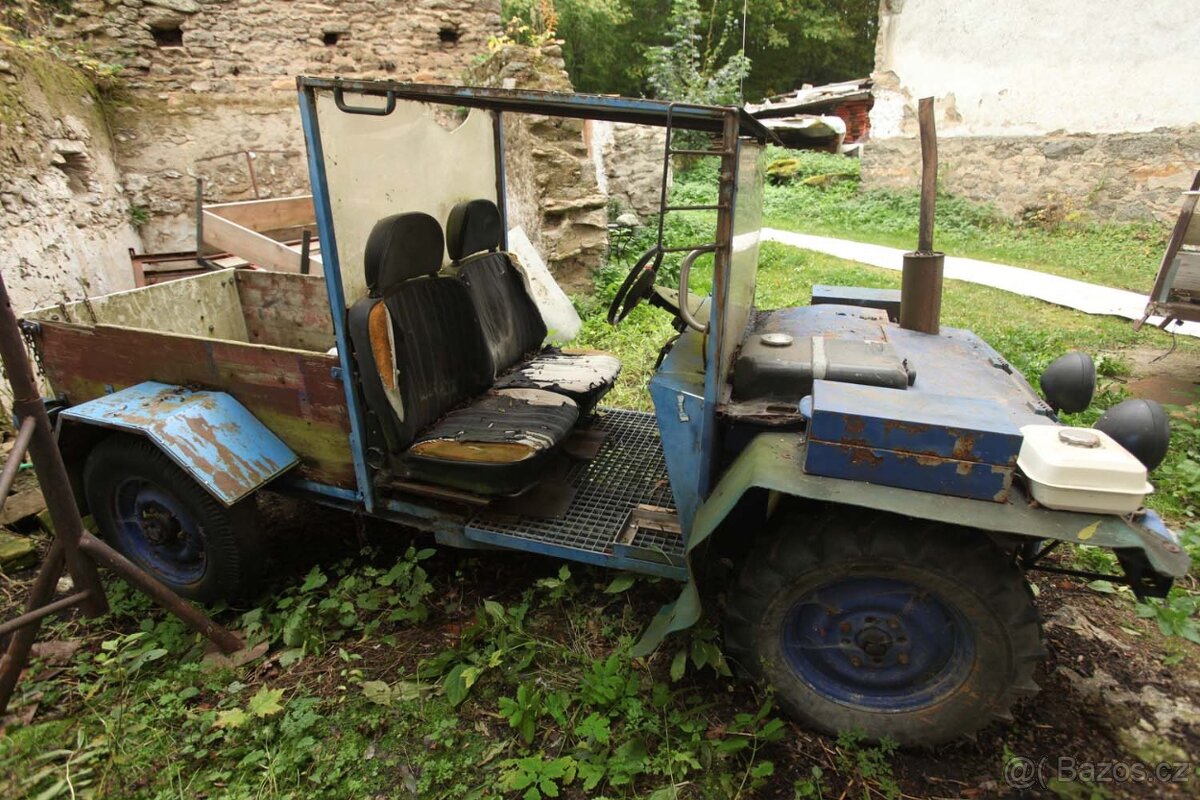 Malotraktor Trabant s korbou - 6