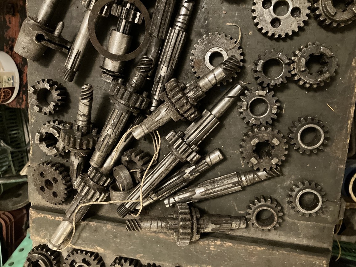 čezet 175 díly z převodovek - 6