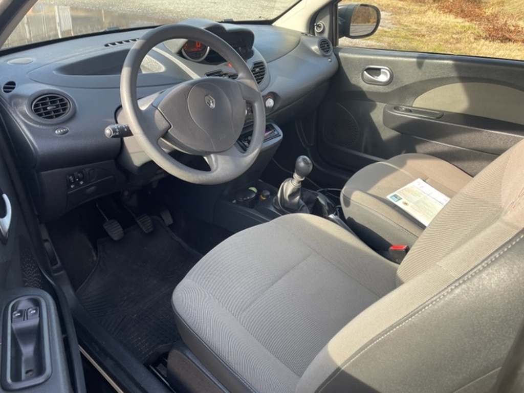 Renault Twingo 1.2i 43kw,r.2010, nová stk - 6