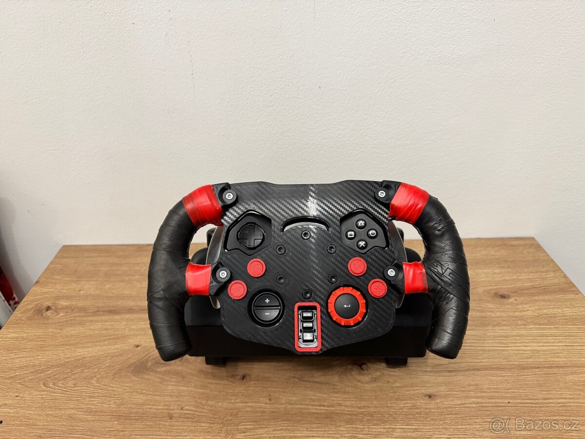 F1 volant na Logitech - 6