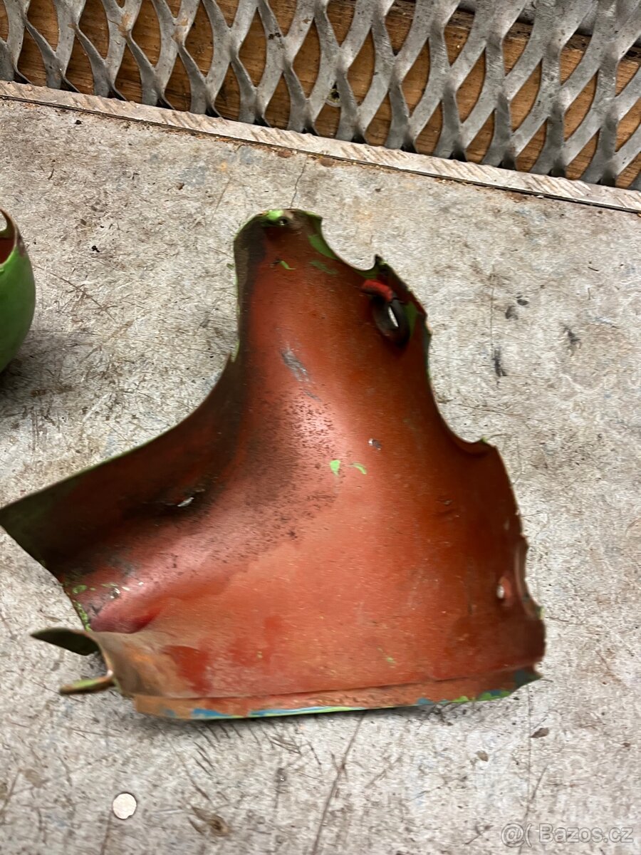 Přední maska/kaplička Jawa pionýr 555 - 6