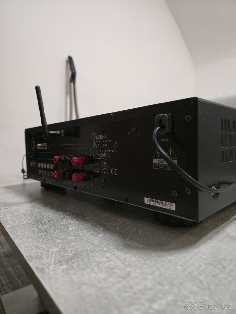 Zesilovač Yamaha R-N303D - 6