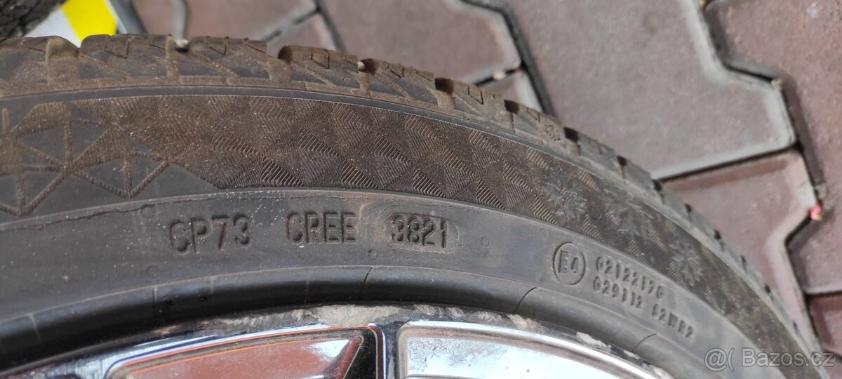 TESLA Y sada kol s pneu - 6