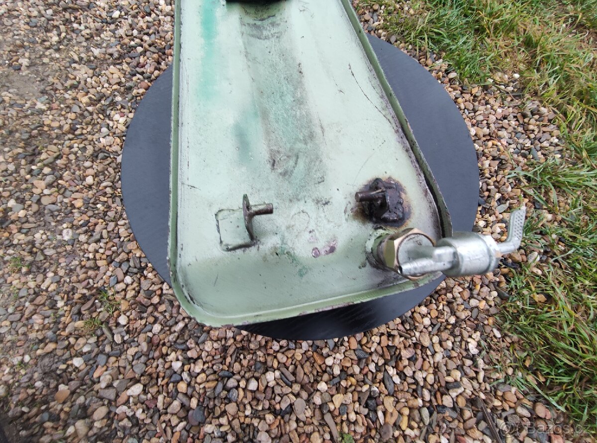 Nádrž Babetta 210 - 6