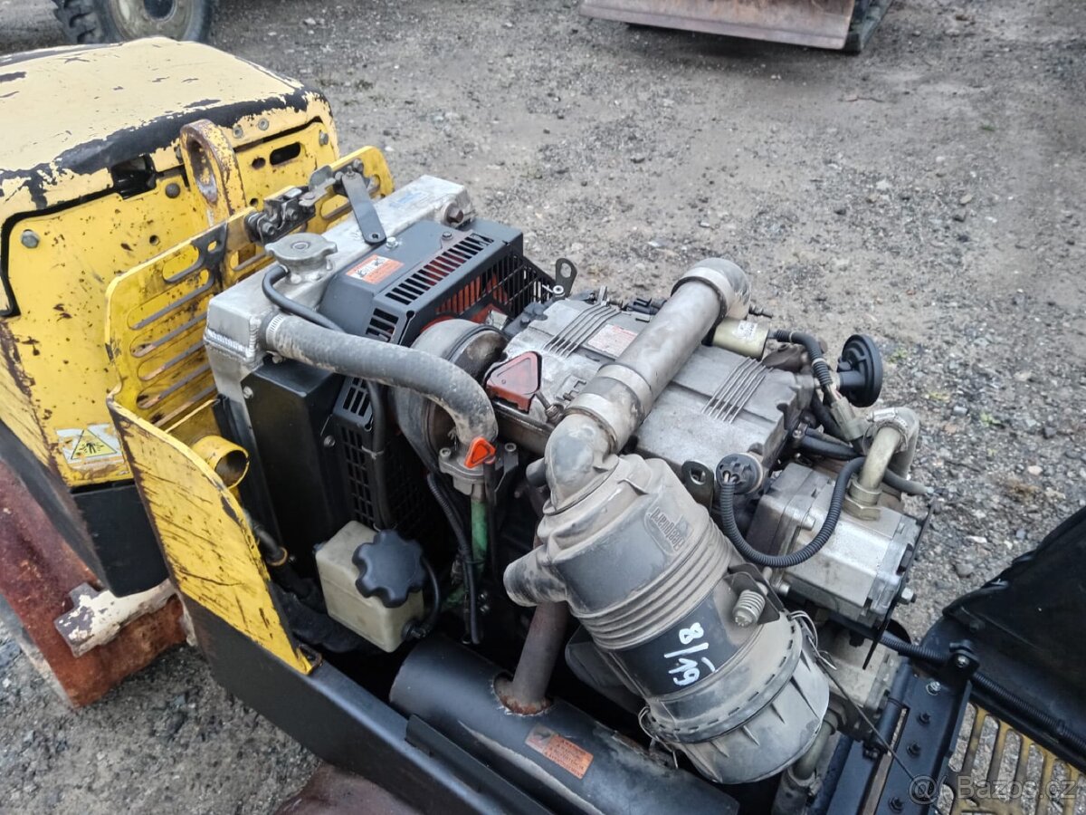 Ježkový válec Wacker Neuson RT 82 - 6