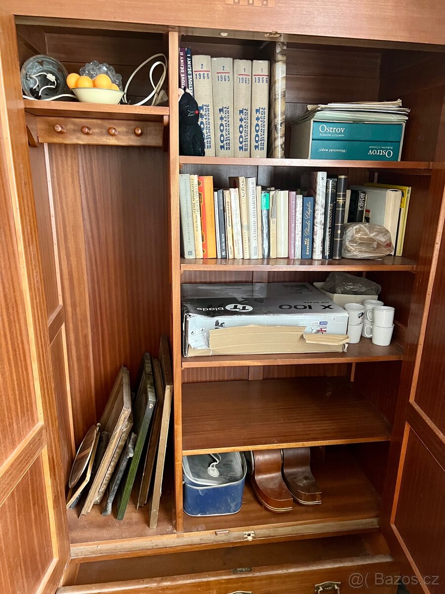 Starožitné skříně - 6