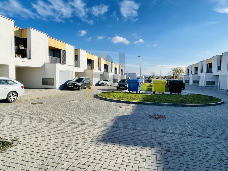 Prodej stavebního pozemku 2015m2, Hodonín - 6