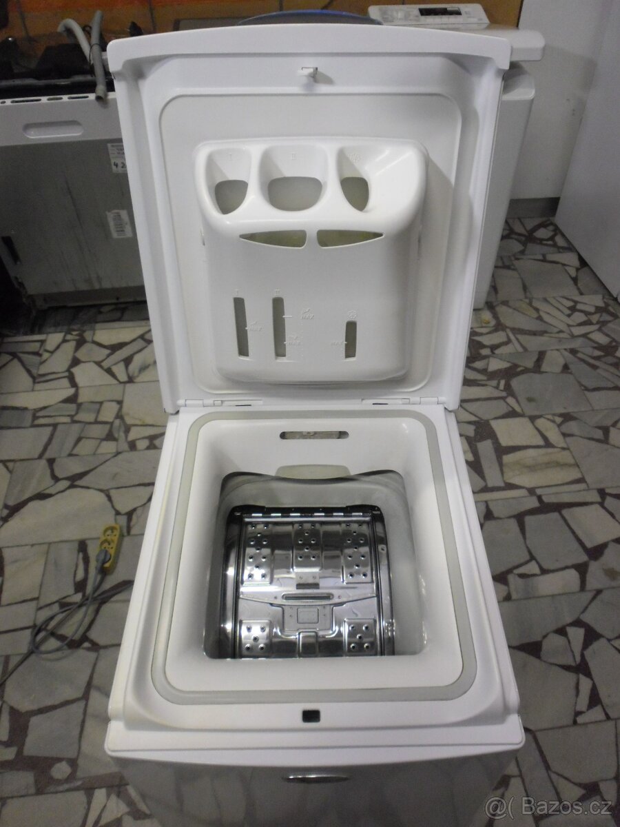 Prodáme pračku Whirlpool na 5 kg prádla, horní plnění - 6