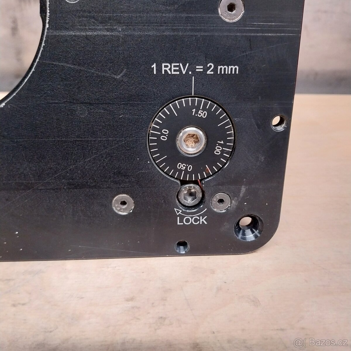 Zdvihací přípravek pro horní frézky - 6