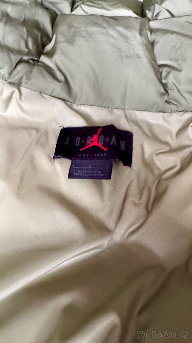 Jako nová péřová bunda Air Jordan - vel.L - 6