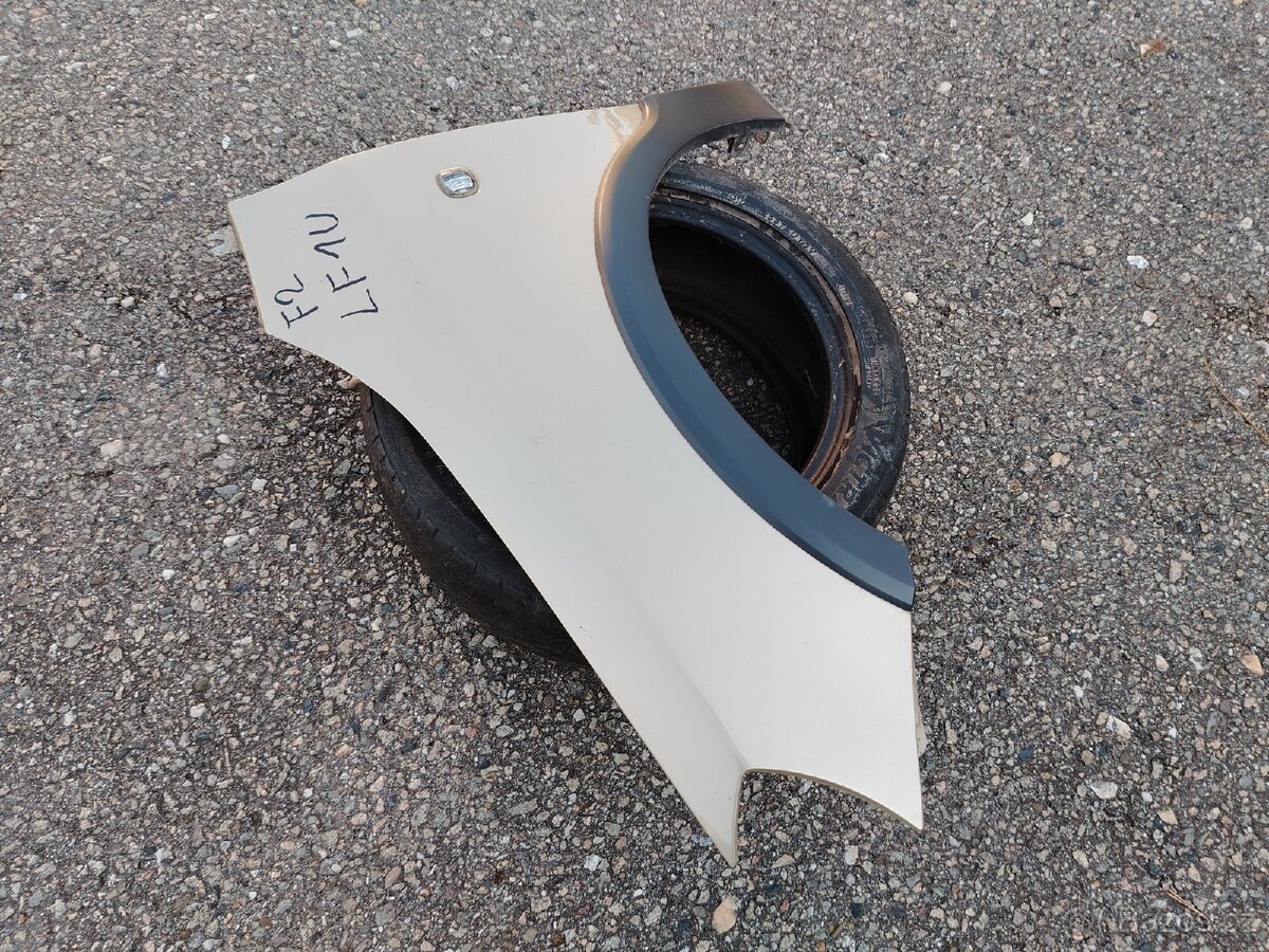 Levý blatník Škoda Fabia 2 - 6