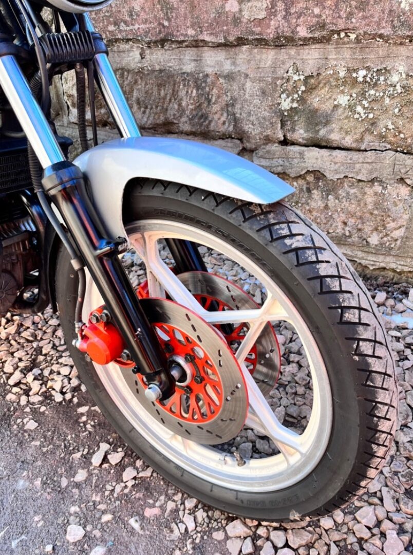 Suzuki Katana 650G - 6