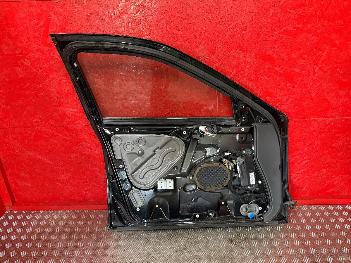 LEVÉ PŘEDNÍ DVEŘE JAGUAR S-TYPE ČERNÉ - 6