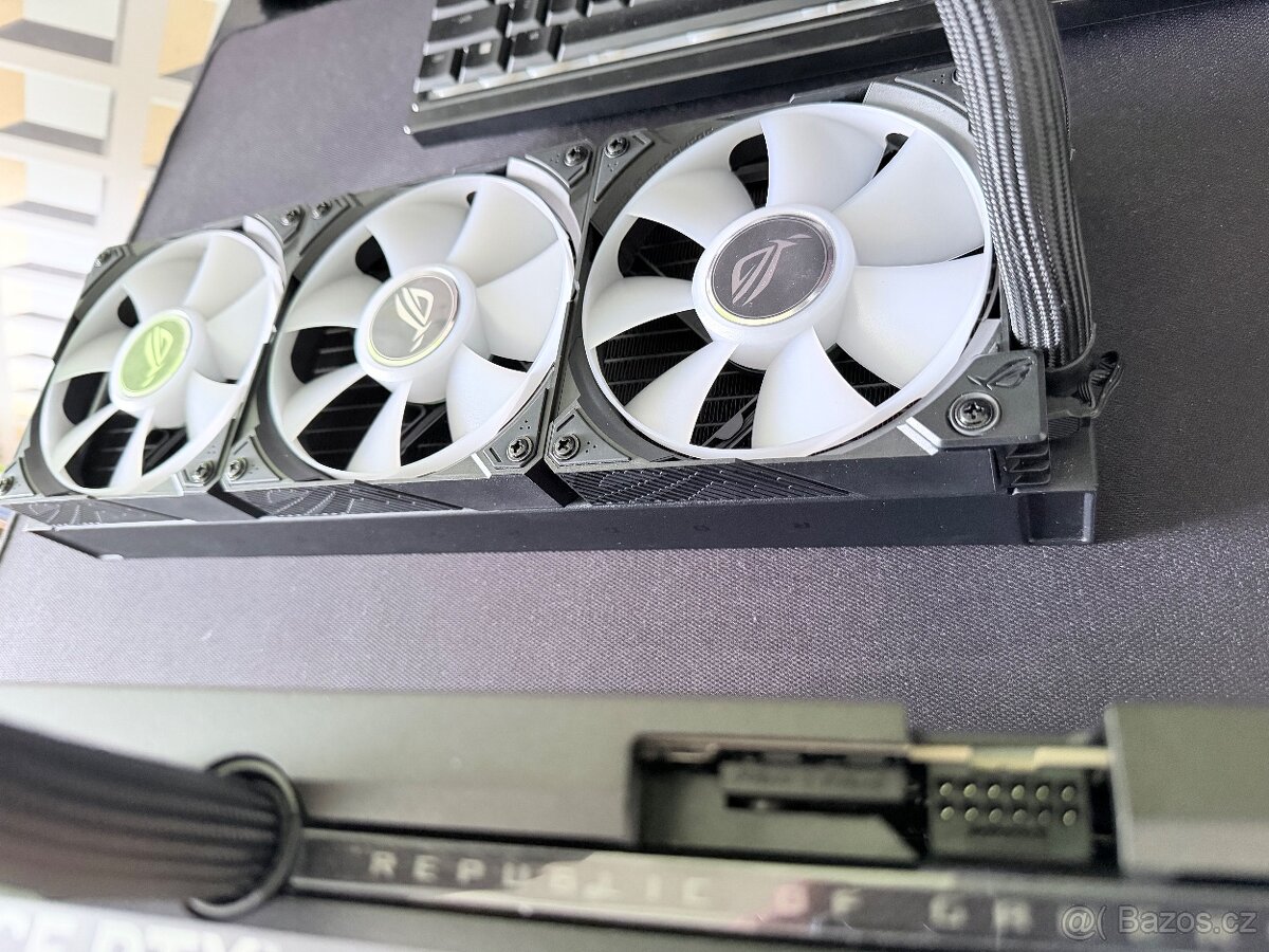 Asus ROG Astral LC rtx 5090 32gb - 6