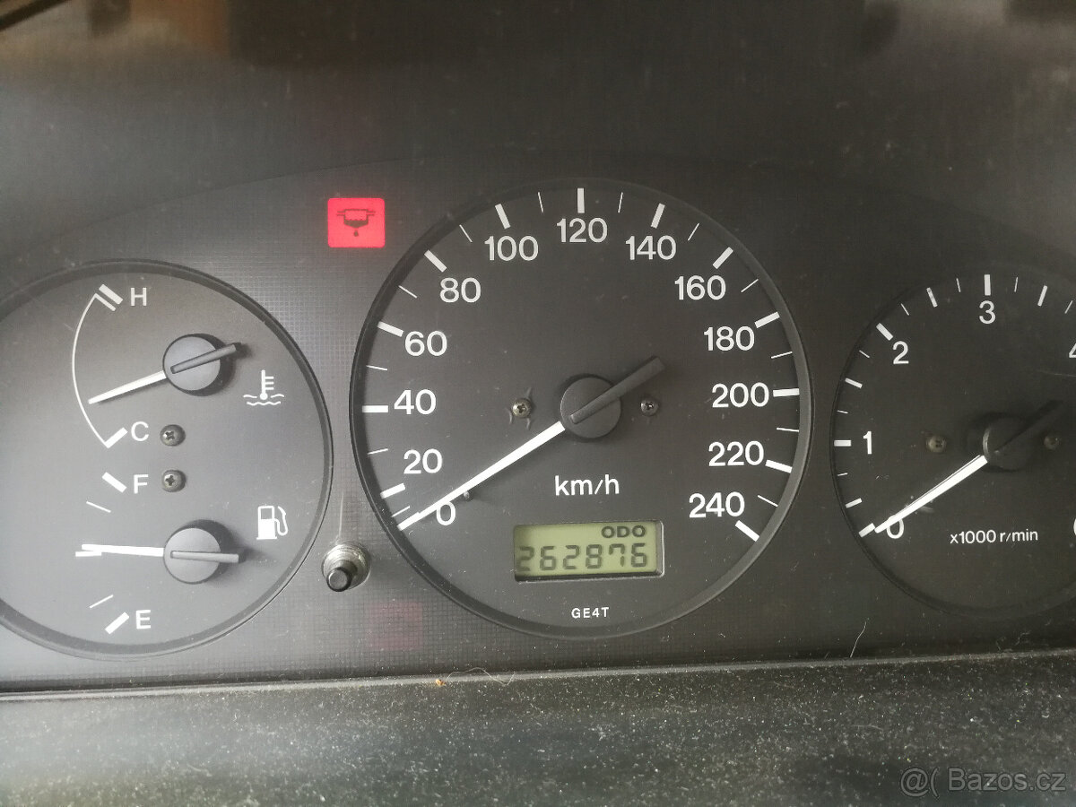MAZDA 626 2.0 D hatchback - 6