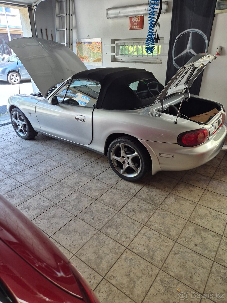 MAZDA MX5 1,8 - 6