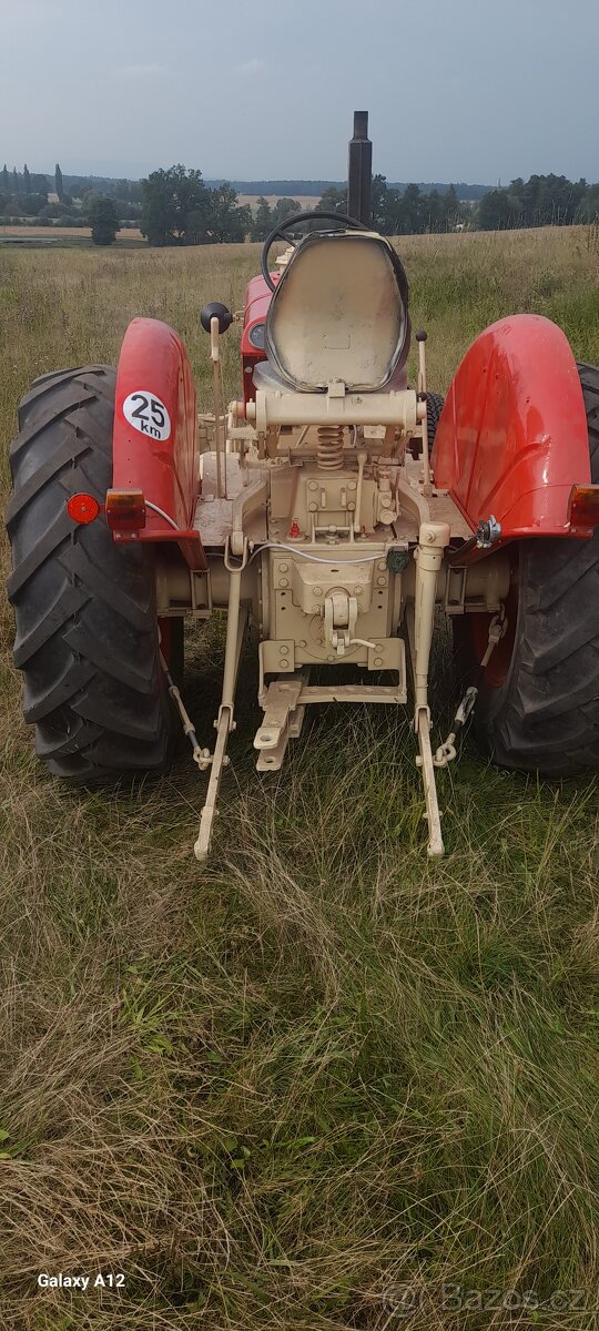 Traktor Zetor Super 50 - 6