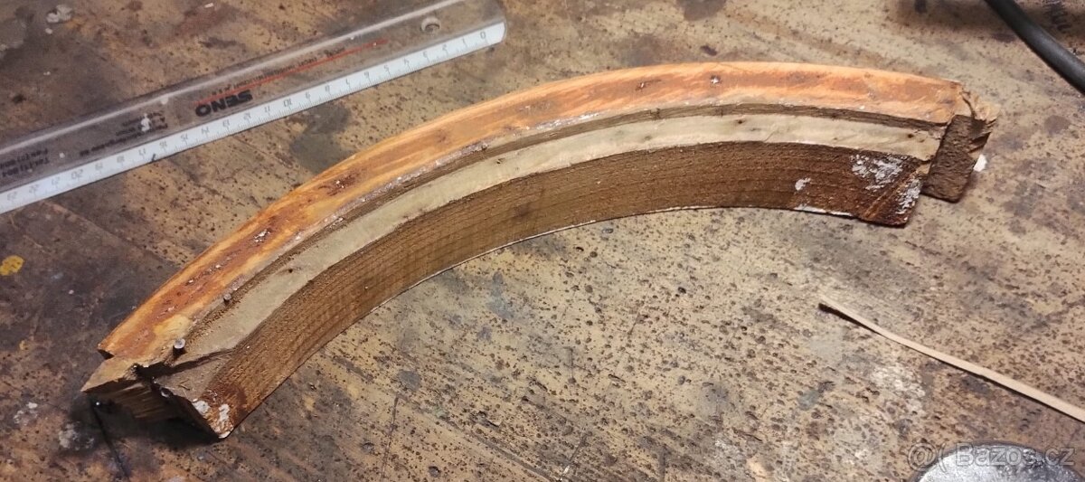 Celodřevěná židle - 6