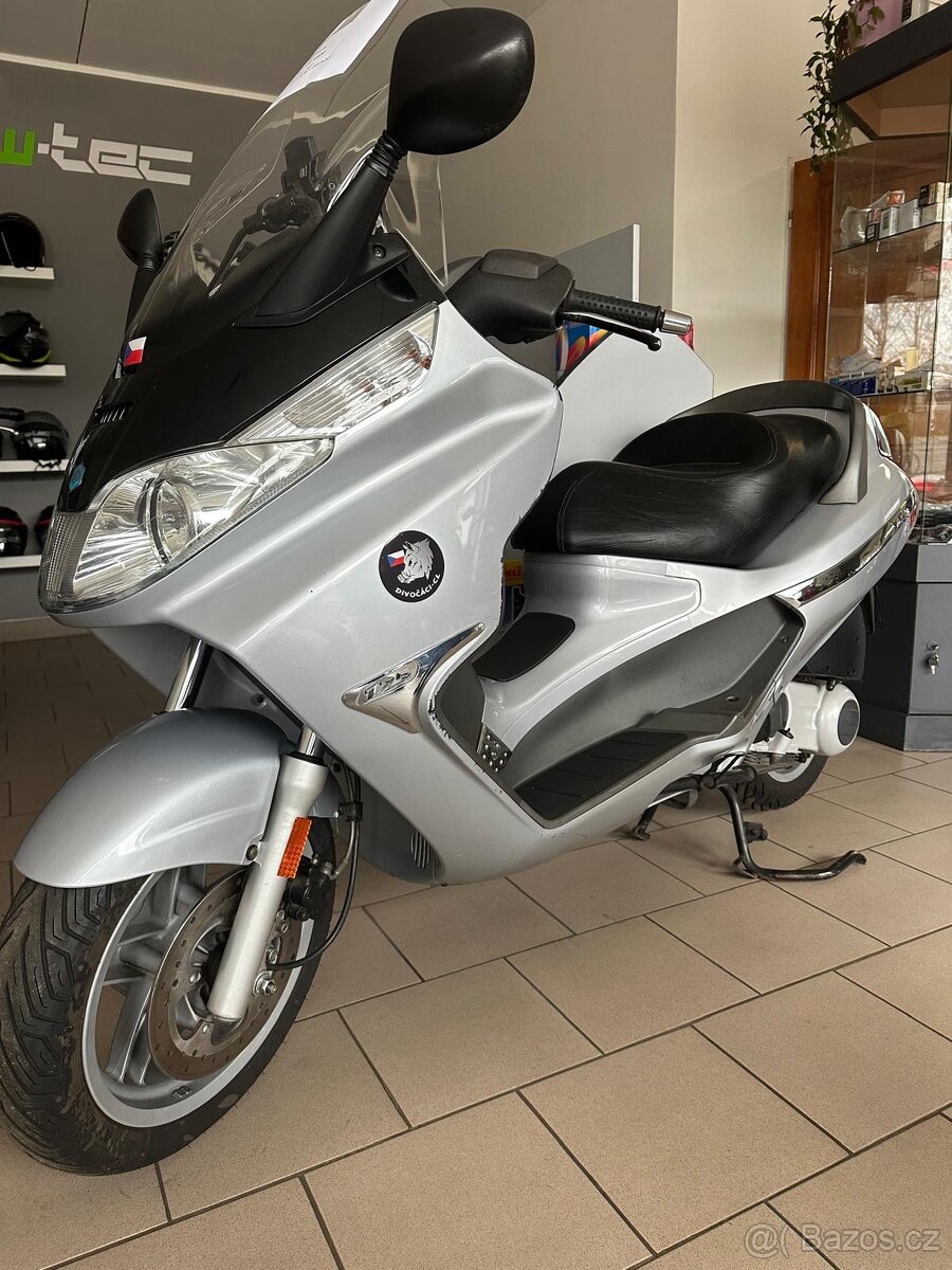 Skútr Piaggio X8 - 6