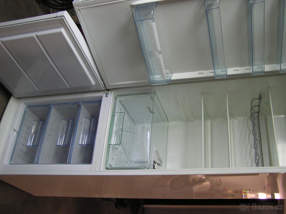 Lednice Electrolux, 285 l+92 l - 6