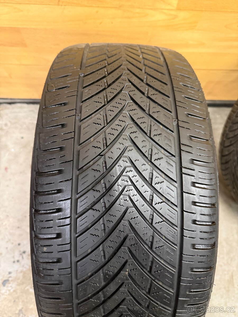 Celoroční pneu 225/45/17 - 6