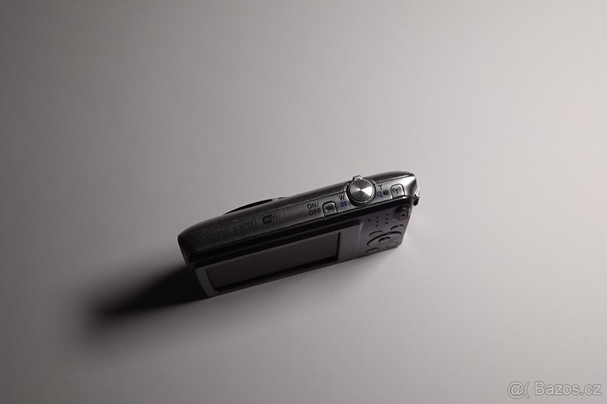 Nikon Coolpix S3700 - 6