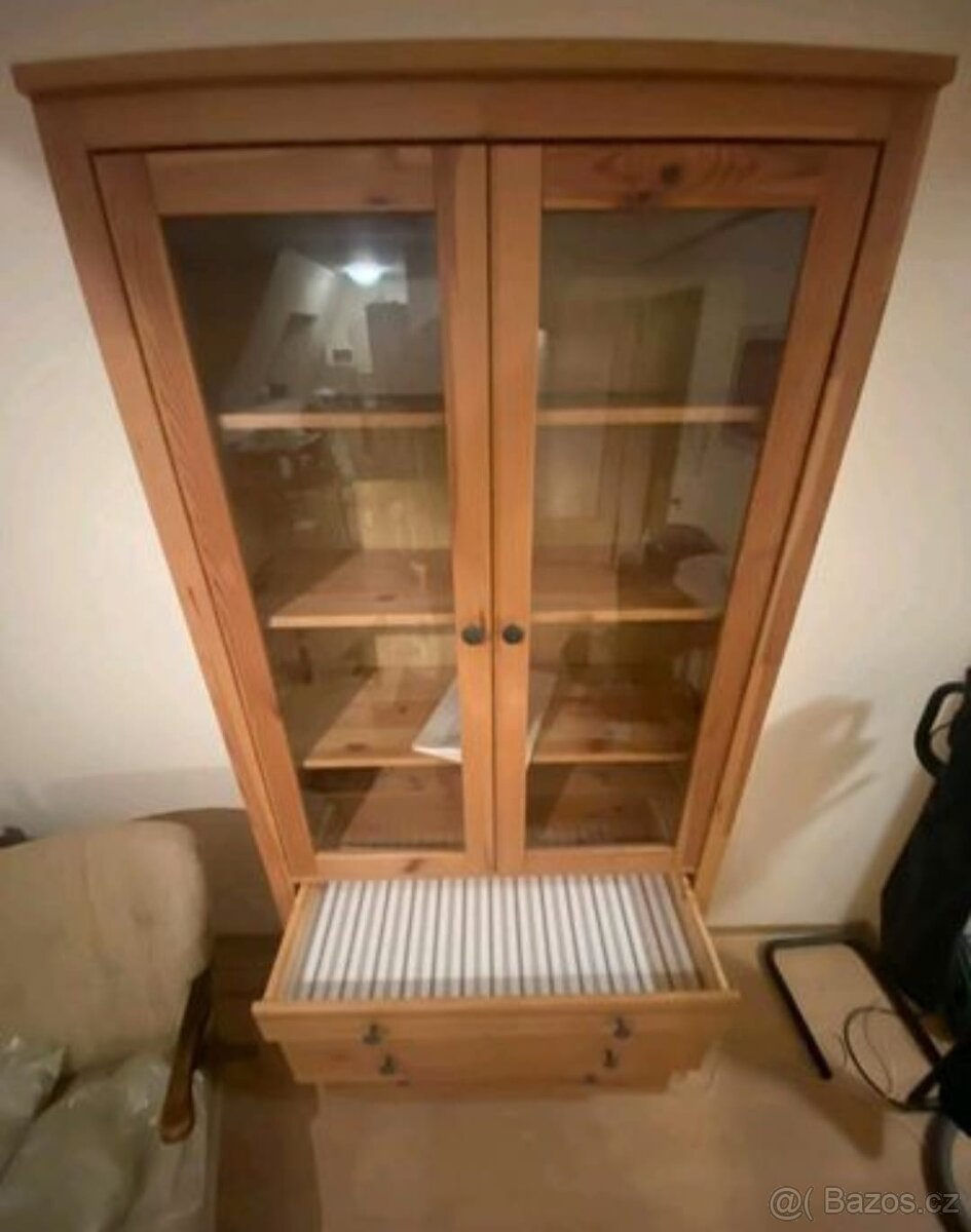 VITRÍNA IKEA HEMNES - 6