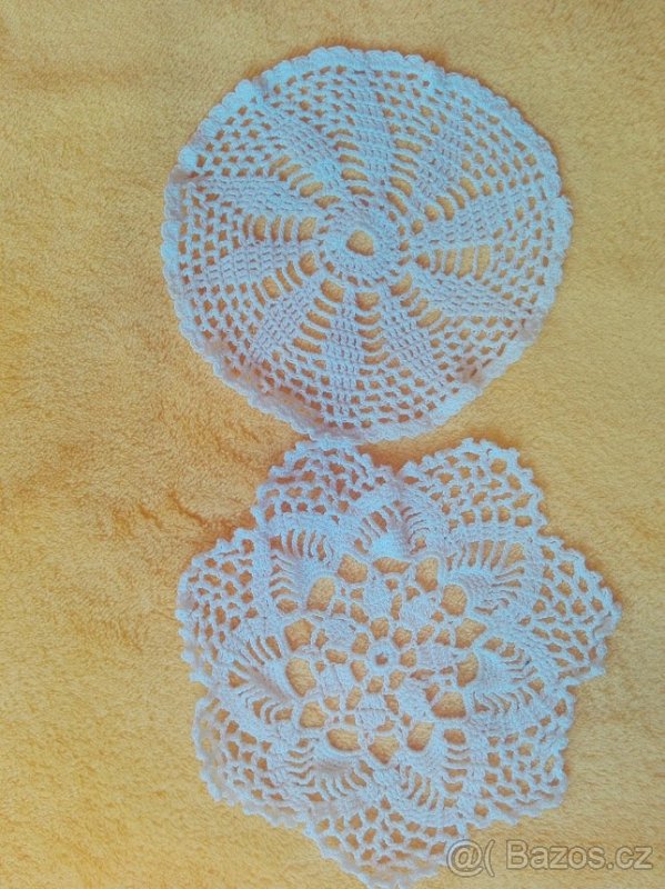 8 ks. HÁČKOVANÝCH DEČEK - 6