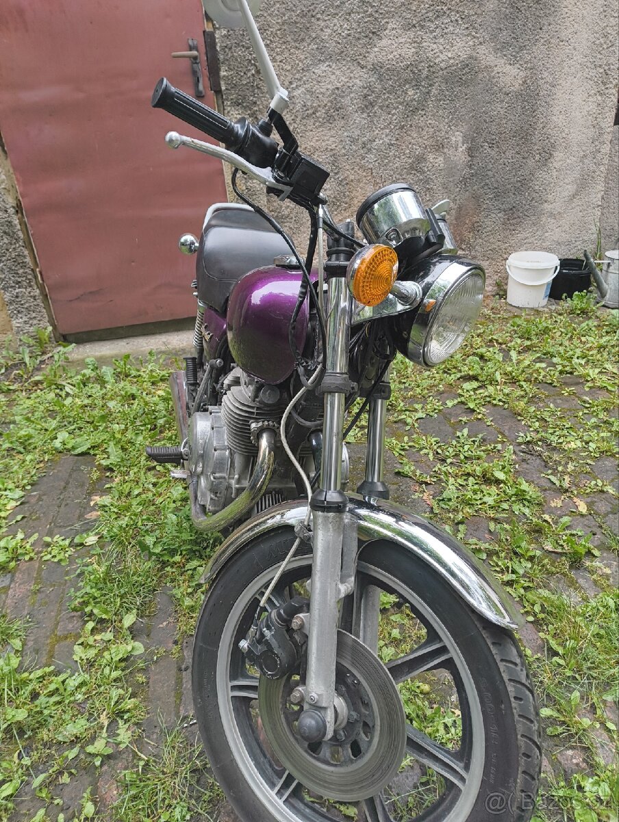 Yamaha XS 400 - 6
