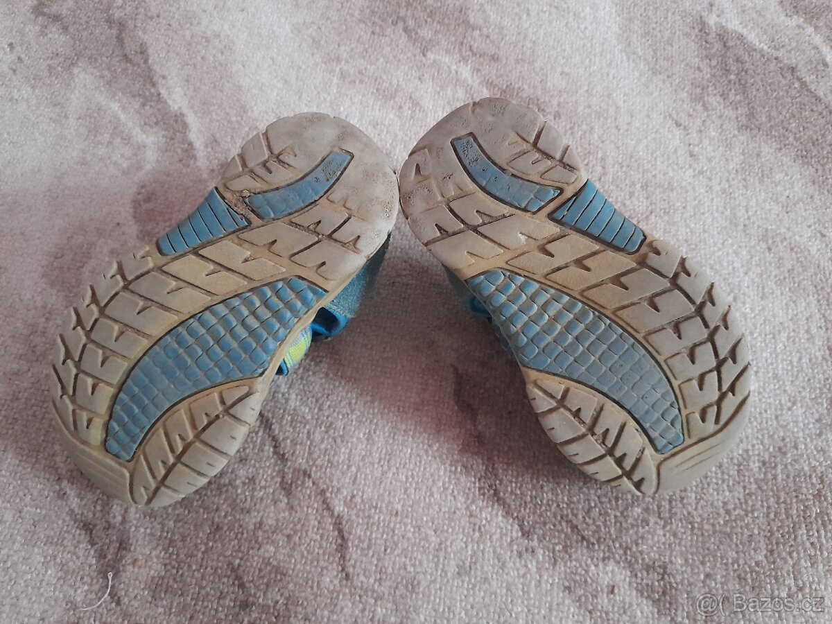 Sportovní boty vel. 28, sandále vel. 27. - 6