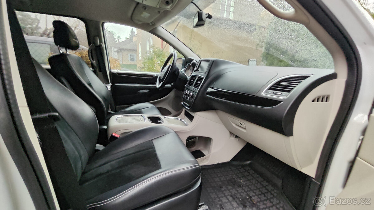 Dodge Grand Caravan 3,6 SXT LPG/benzín 211kW 7 míst - 6