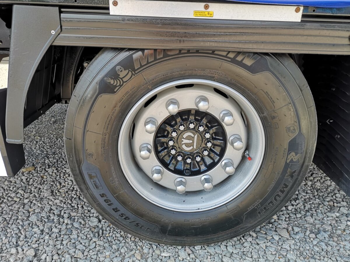 Jednoosý návěs lowdeck Krone r.v.2022. Málo jetý - 6