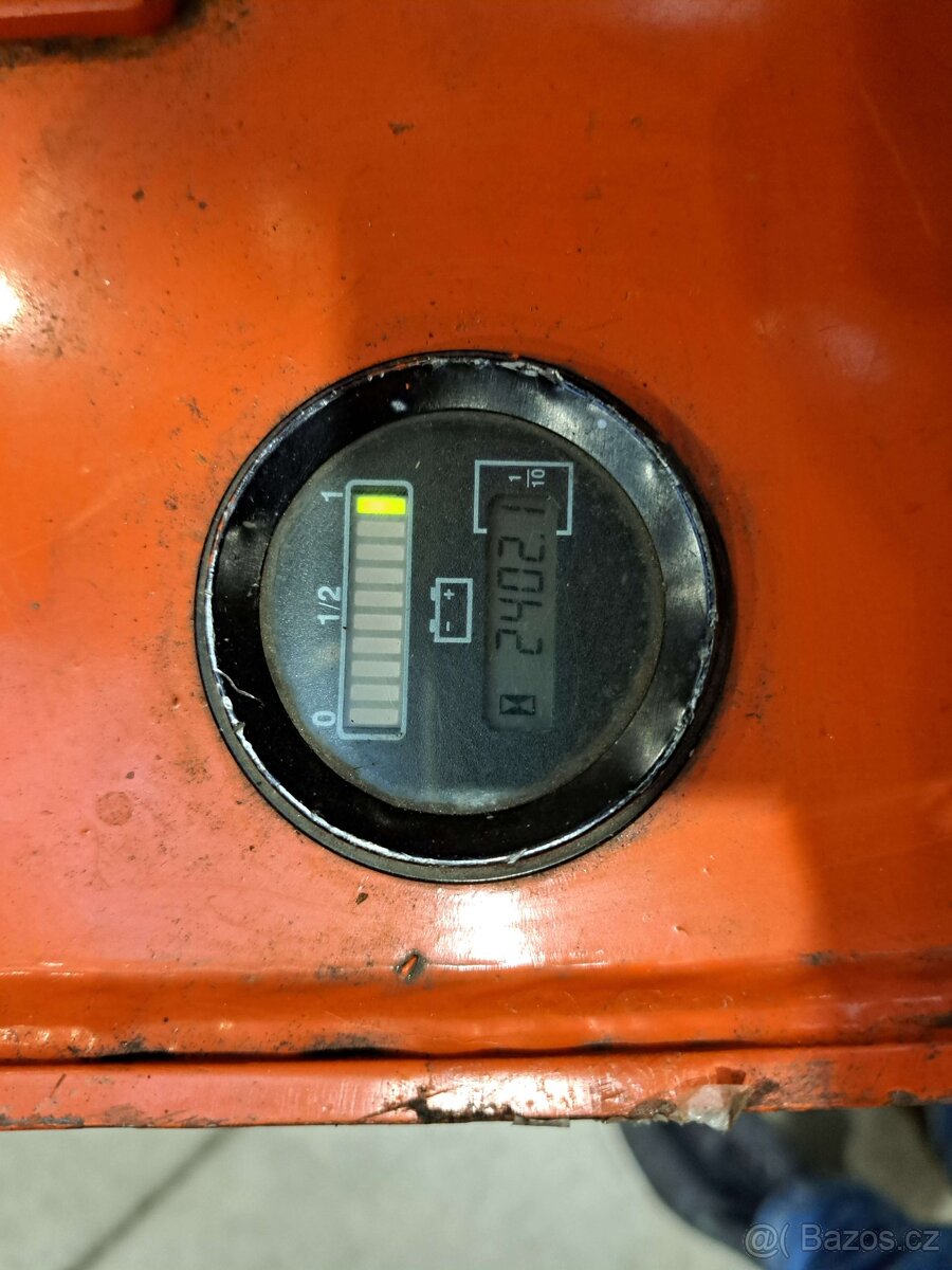 Elektrický paletový zakladač/vozík LINDE (Typ L14), Nosnost - 6