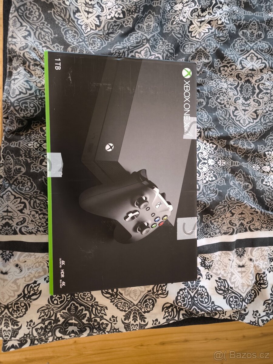 XBOX ONE X 1TB (použitý) - 6