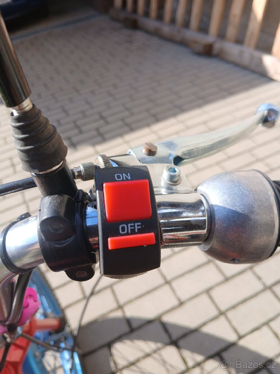 Motorová tříkolka, motokára - 6