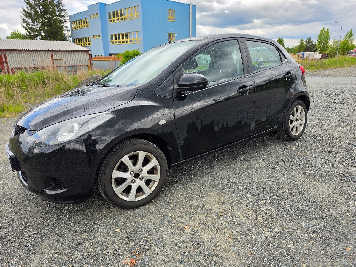 Mazda 2 2010 - 6