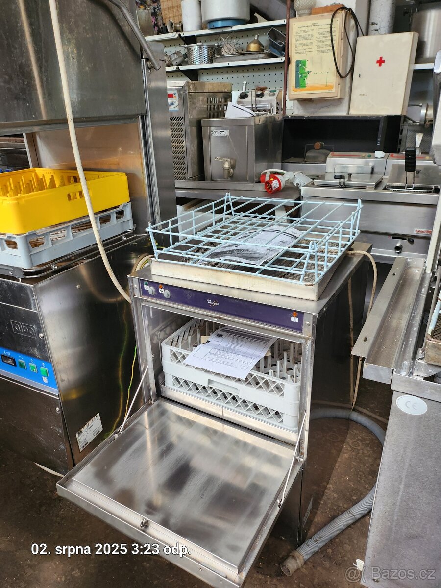 Výprodej zařízení velk.kuchyně profi - 6
