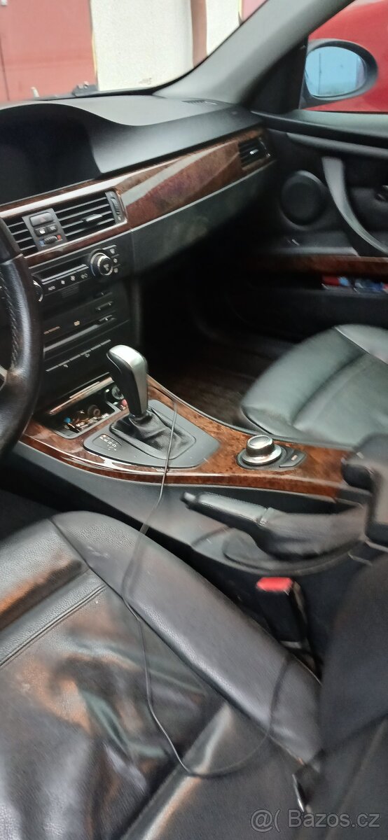 Prodám BMW e90 330xd NEPOJIZDNÉ - 6