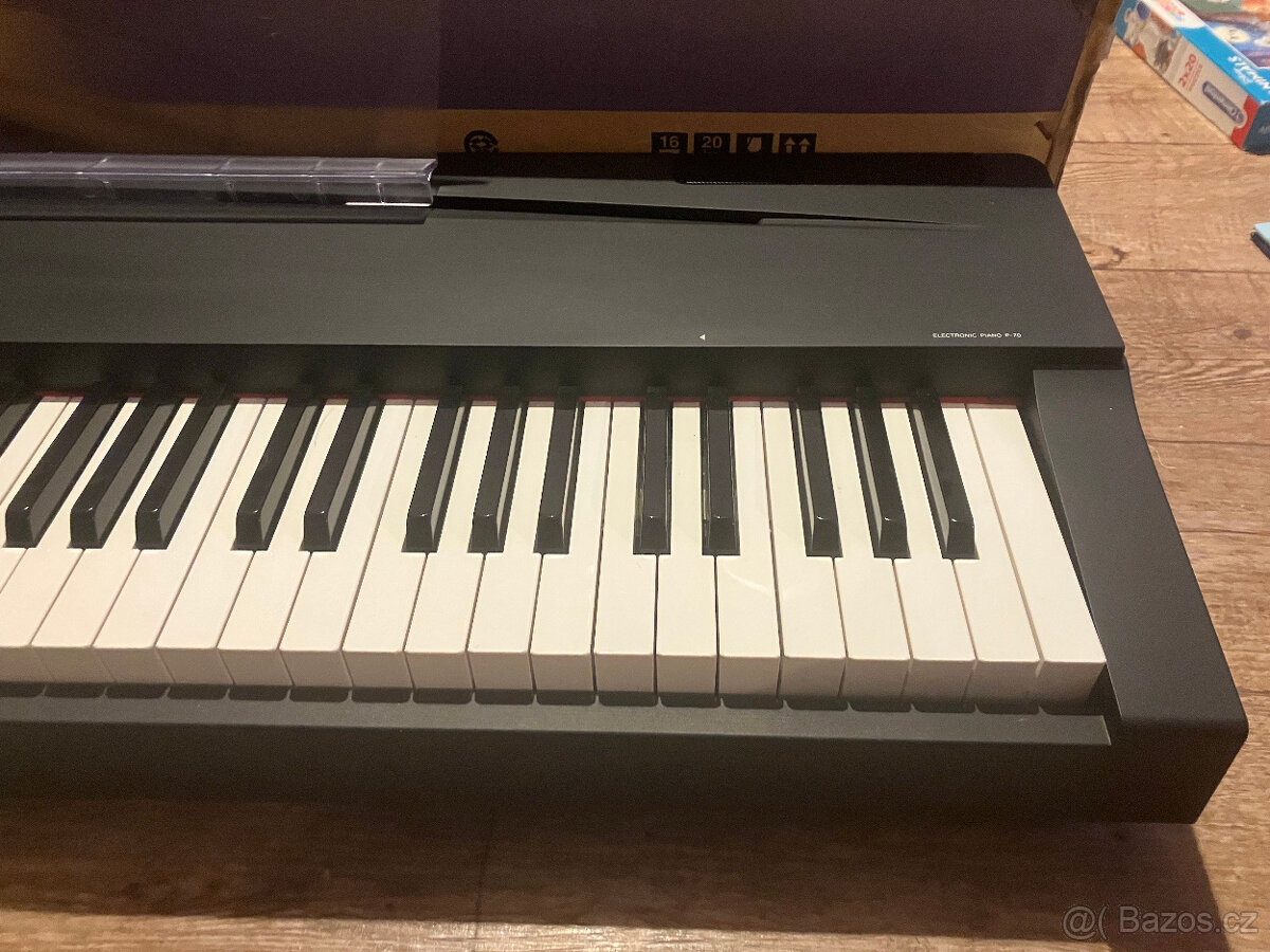 Yamaha P-70 TOP stav - 6