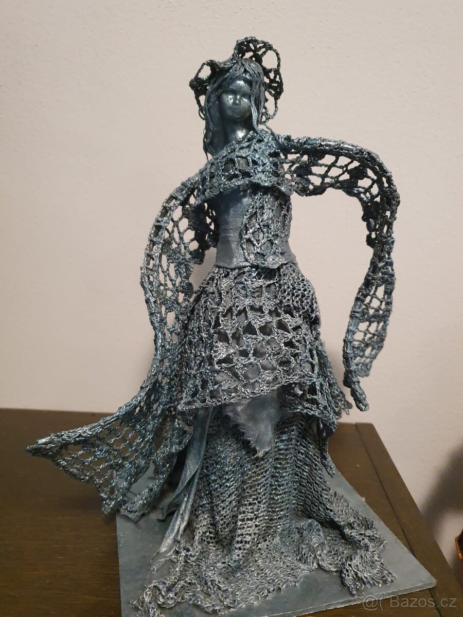 Originální socha ,, ANDĚLKA ochránkyně domova,, - 6