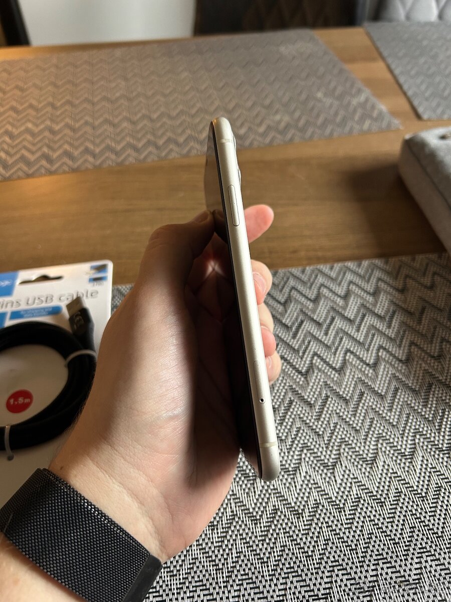 Prodám iPhone 11 64gb (100% kondice baterie) - 6