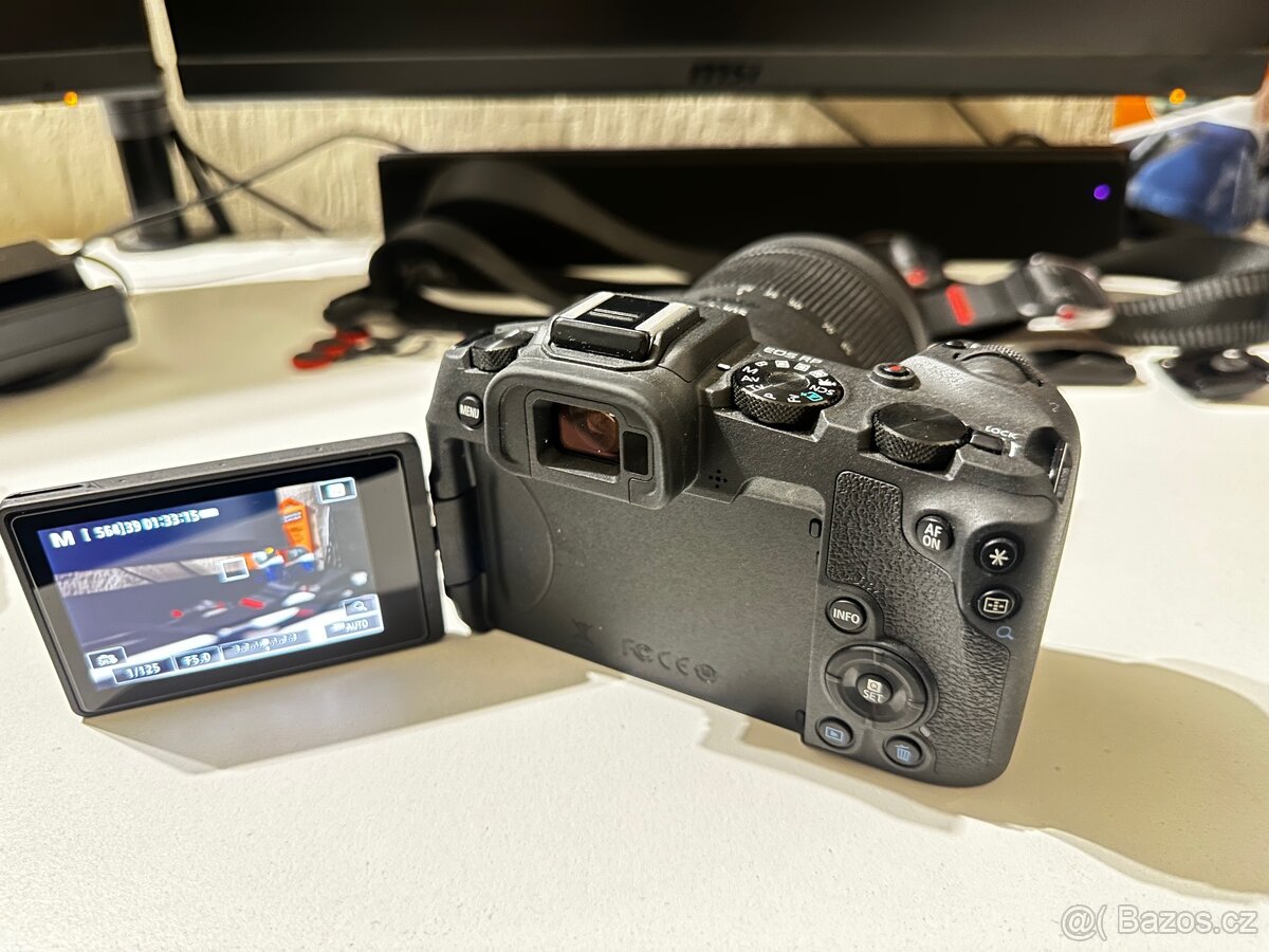 Canon EOS RP RF 24-105 f/4-7.1 IS STM s příslušenstvím - 6