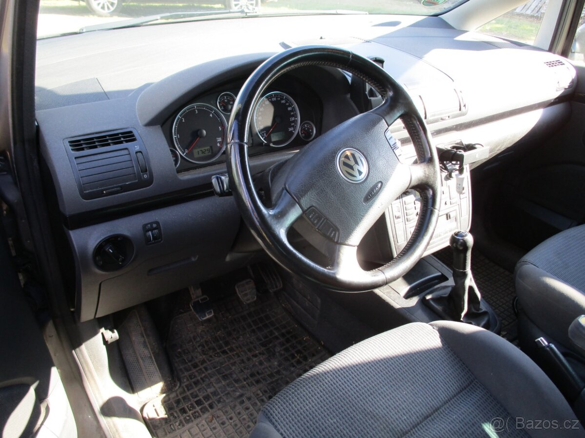 Sharan, 2.0 Tdi, 103kW, 7-míst, 2010 - 6