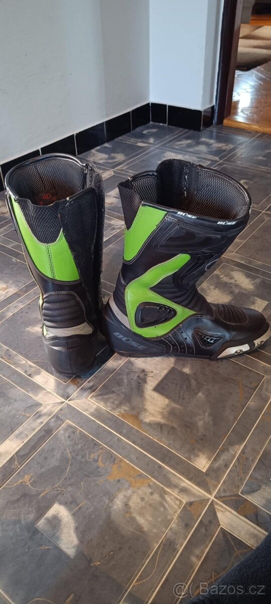 Komplet -dvoudílna dámská kombinéza, boty, helma - 6