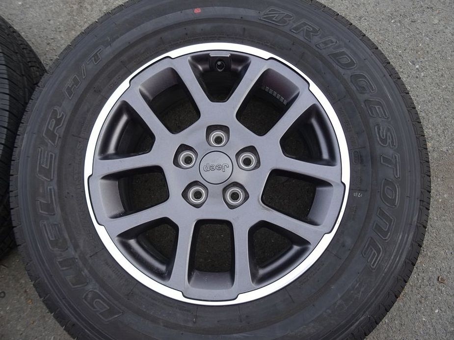Alu disky Jeep Wrangler, 18", 5x127, celoroční Bridgestone - 6