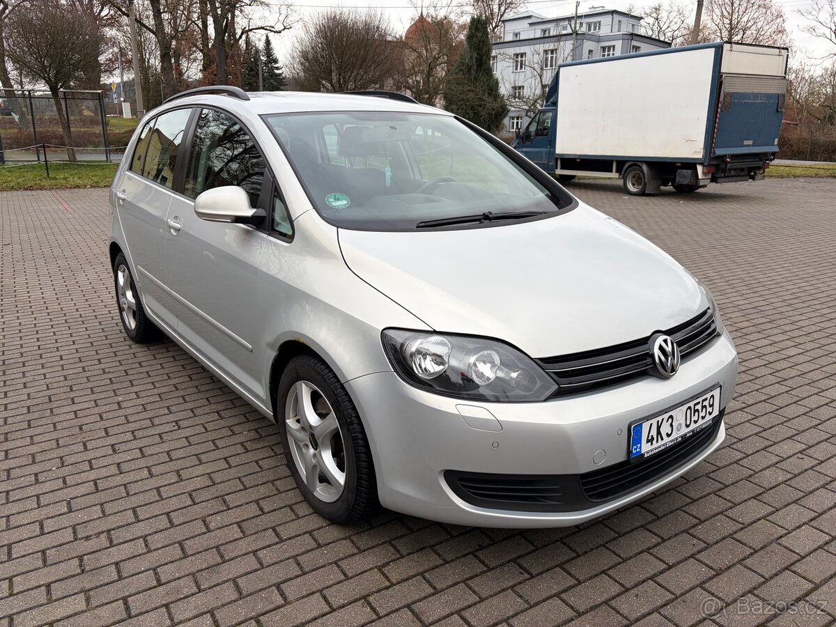 Volkswagen Golf Plus 1.6 TDI 2009 manuál - 6